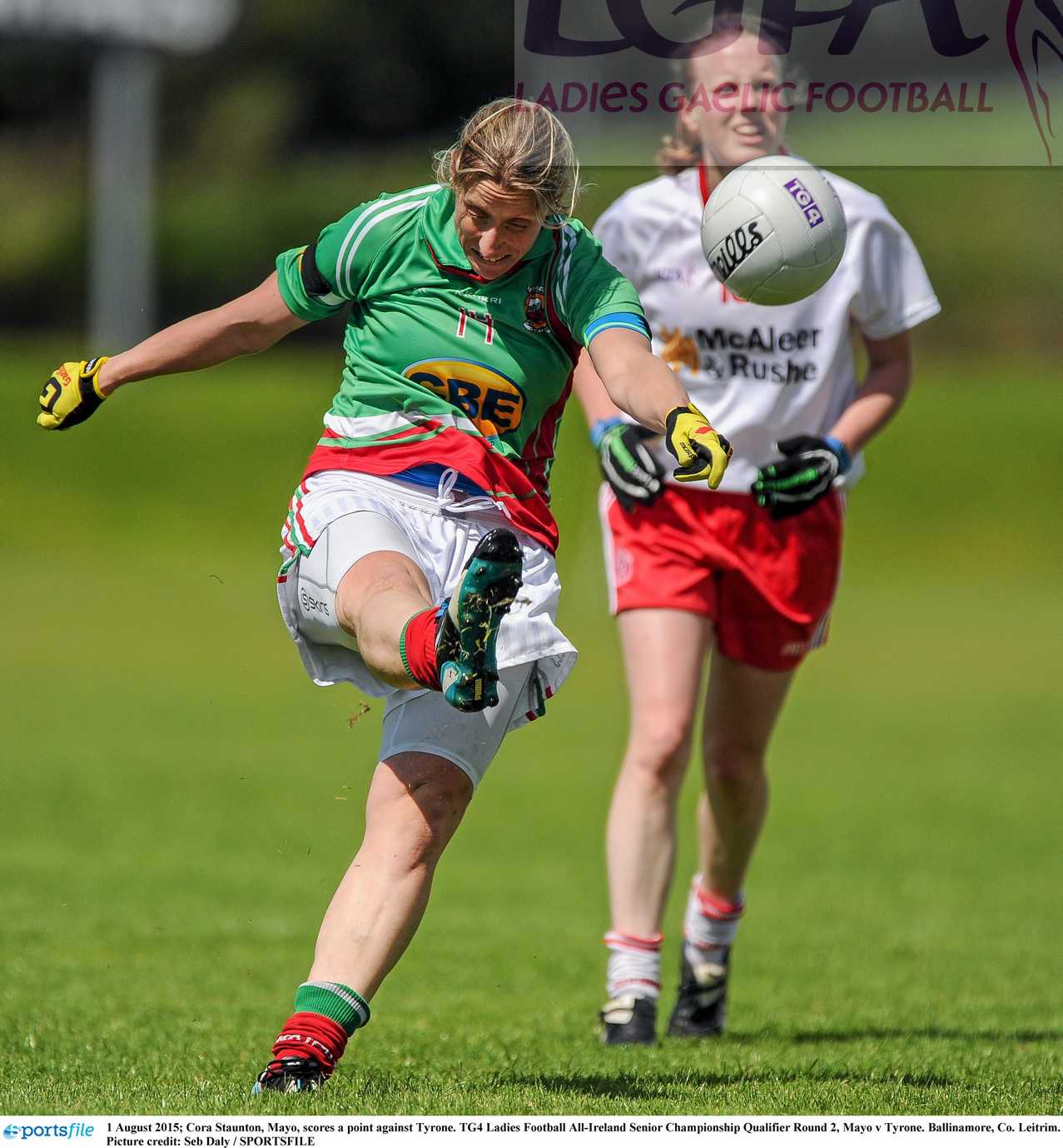1 August 2015; Cora Staunton, Mayo, scores a point against Tyrone. TG4 Ladies Football All-Ireland Senior Championship Qualifier Round 2, Mayo v Tyrone. Ballinamore, Co. Leitrim. Picture credit: Seb Daly / SPORTSFILE