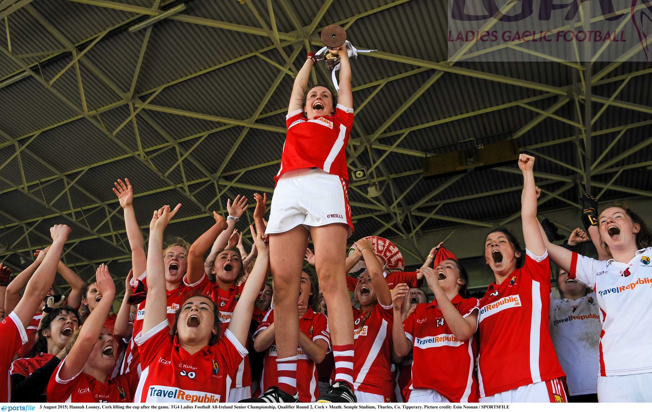 3 August 2015; Hannah Looney, Cork, lifting the cup after the game. TG4 Ladies Football All-Ireland Minor A Championship Final, Cork v Galway. Semple Stadium, Thurles, Co. Tipperary. Picture credit: Eoin Noonan / SPORTSFILE