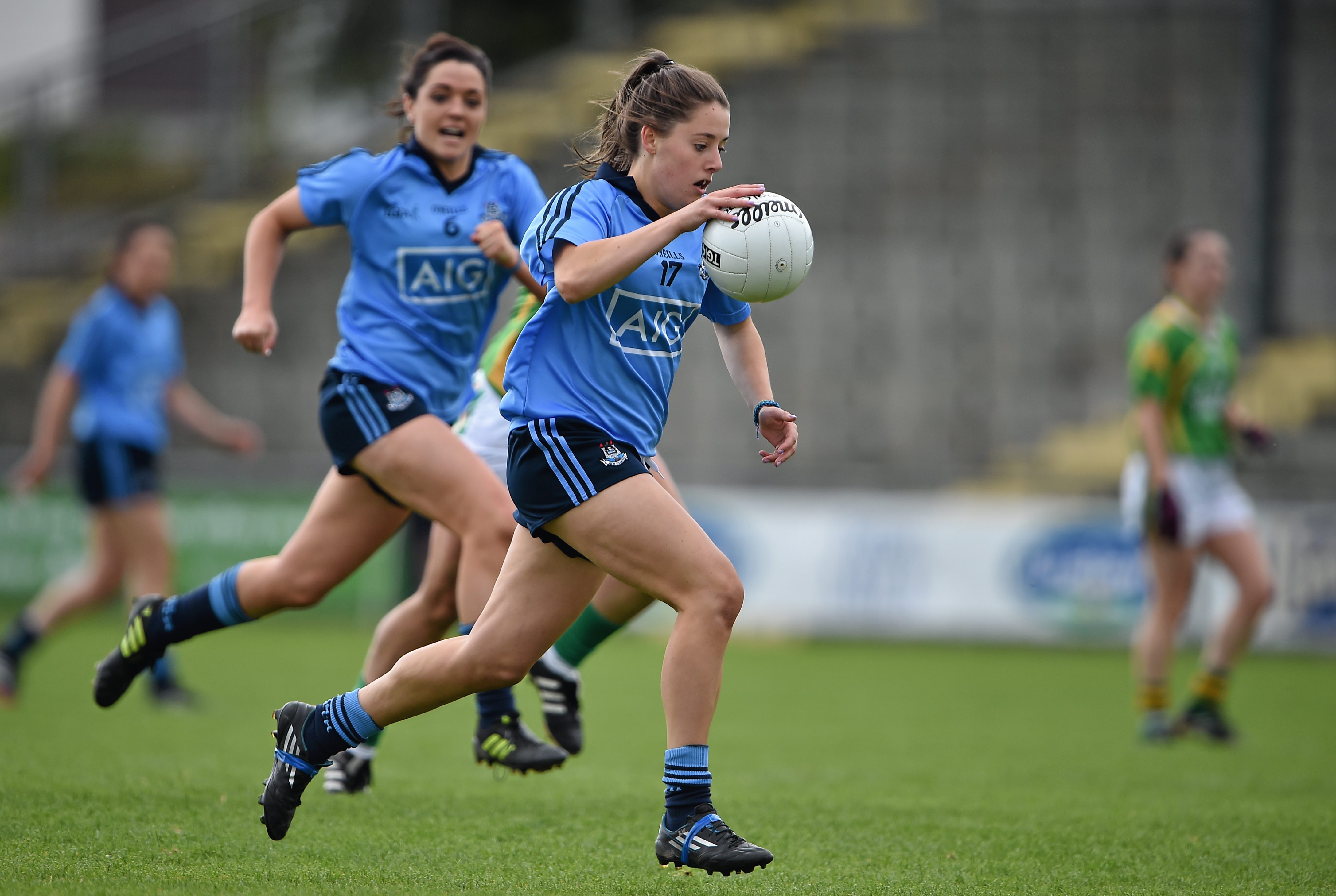 23 August 2014; Siobhan Woods, Dublin, in action against Kerry. TG4 All-Ireland Ladies Football Senior Championship, Quarter-Final, Dublin v Kerry, St Brendan's Park, Birr, Co. Offaly. Picture credit: Brendan Moran / SPORTSFILE *** NO REPRODUCTION FEE ***